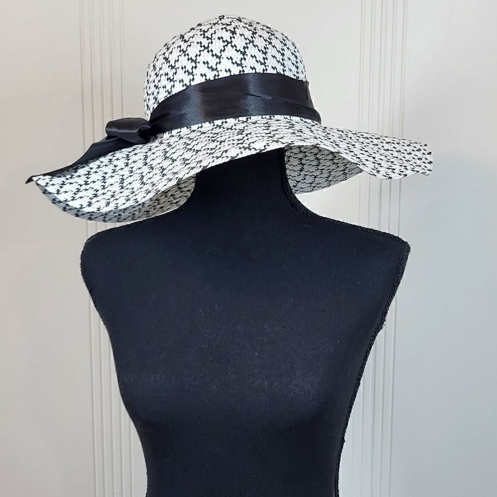 Black & White Hat
